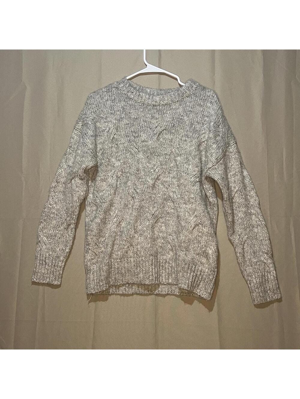 Women's Small Gray Knit Sweater